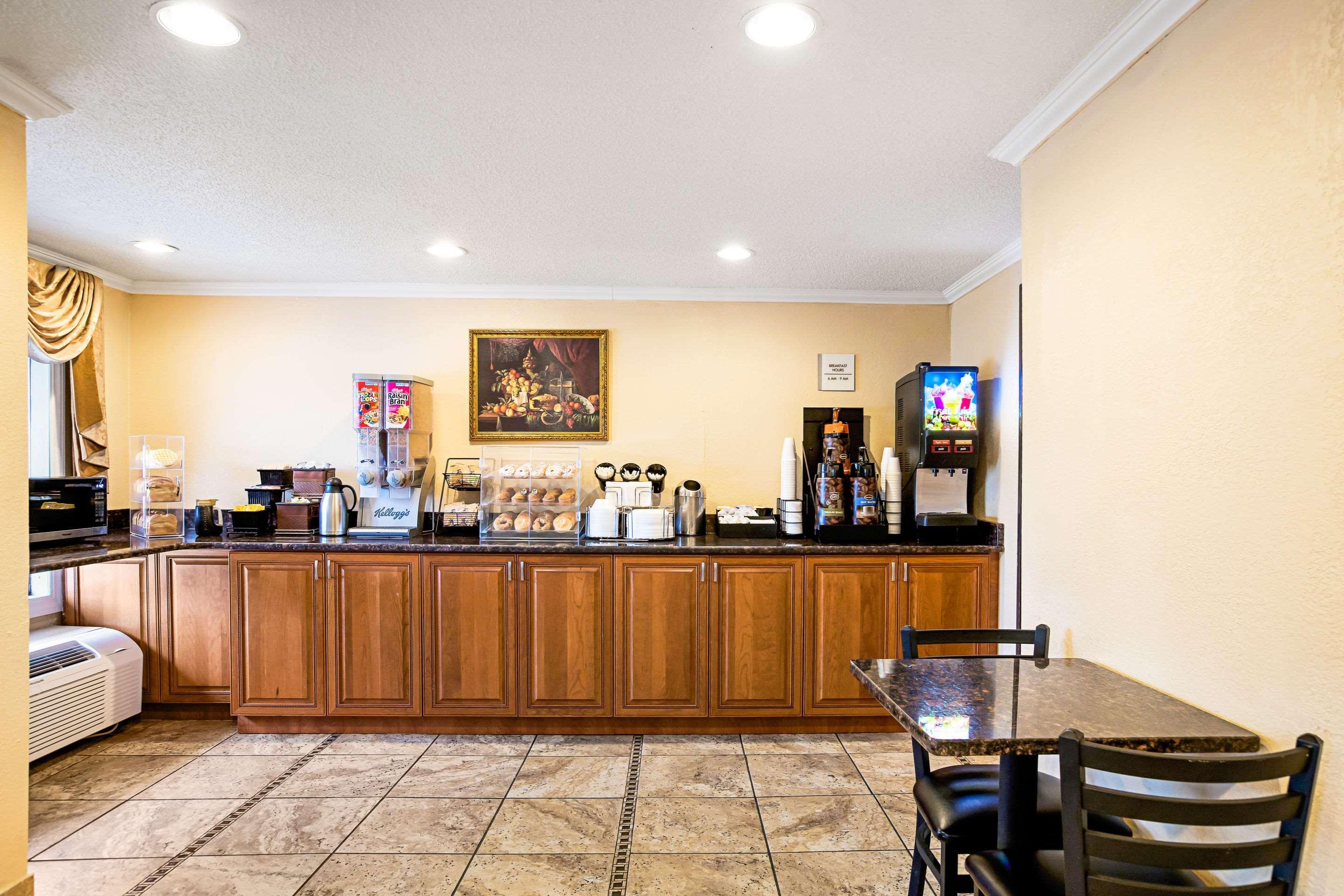 Rodeway Inn Metro Airport Romulus Bagian luar foto