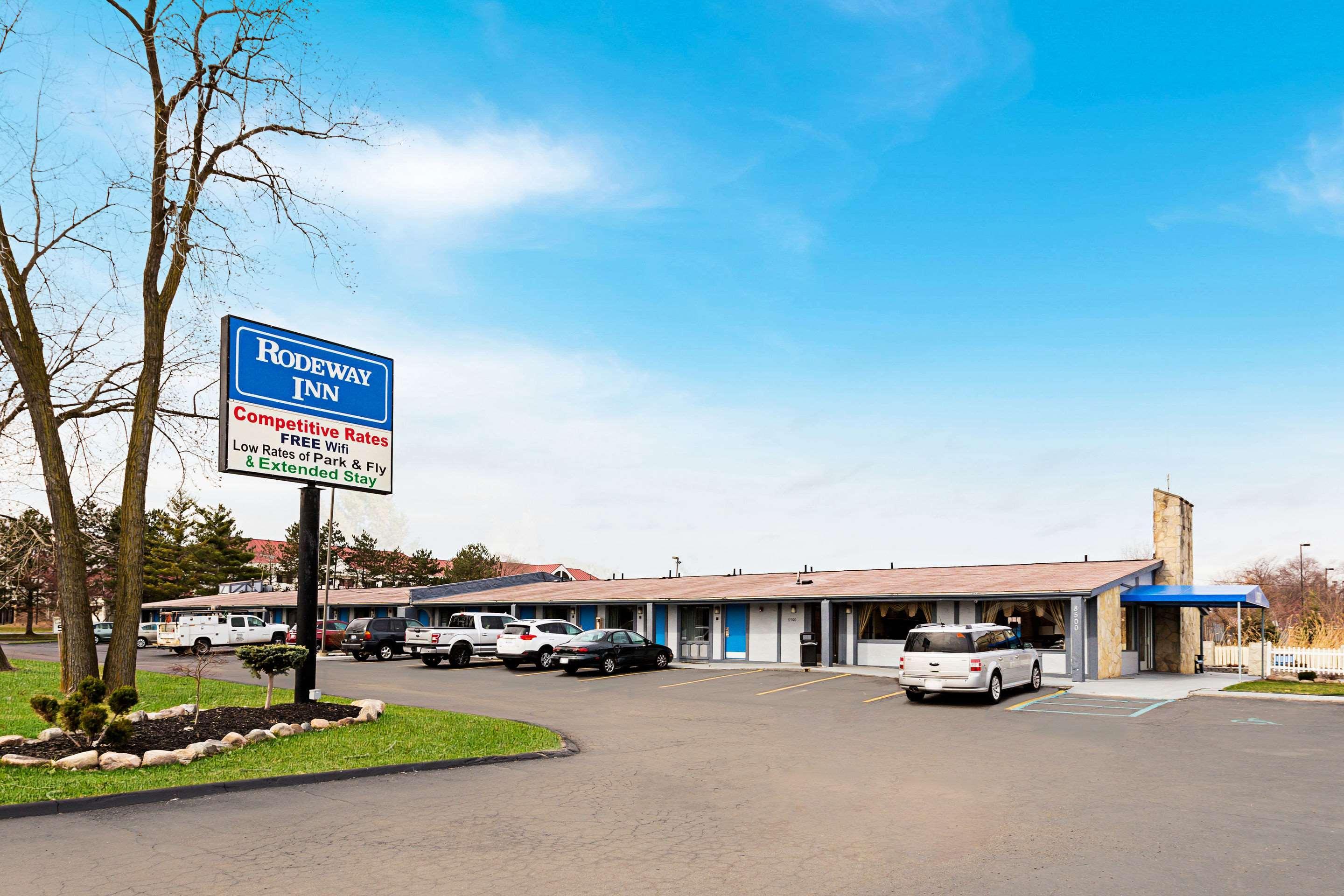 Rodeway Inn Metro Airport Romulus Bagian luar foto